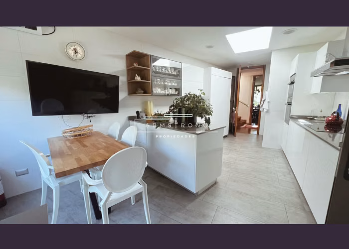 VENTA DEPARTAMENTO DUPLEX DE LUJO EN AV. CAROLINA RABAT