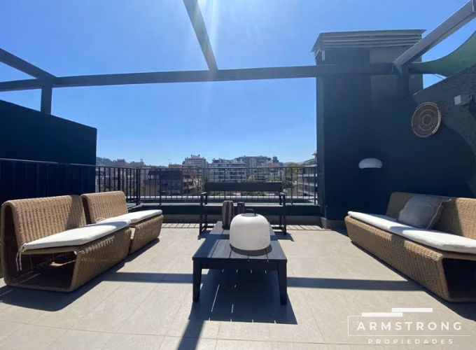 VENTA DUPLEX CON AZOTEA CERCANO A METRO PROVDIENCIA 3 DORMITORIOS