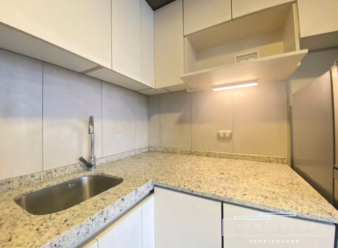 ARRIENDO departamento amoblado 1 dormitorio seminuevo - Imagen 17