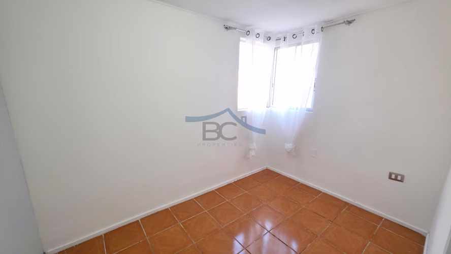 Se vende casa esquina con 2 locales comerciales. (178688)