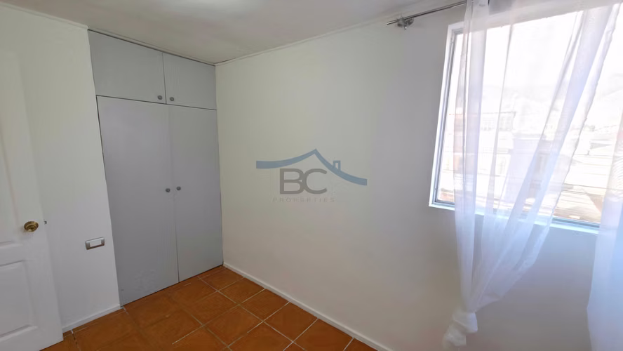 Se vende casa esquina con 2 locales comerciales. (178688)