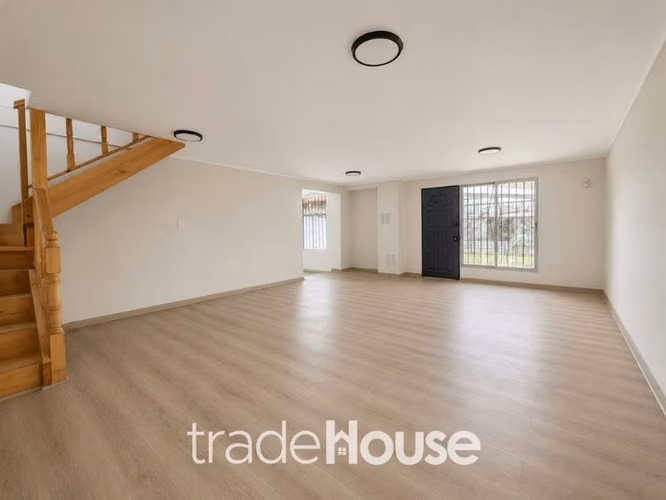 Casa en venta de 3 dorm. en Maipú