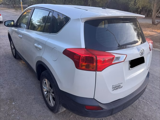 TOYOTA RAV4 2015