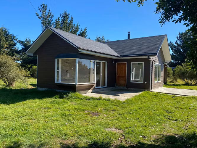 VENDE HERMOSA PARCELA CON CASA – CLUB DE CAMPO RESIDENCIAL PUERTO VARAS