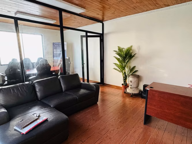 Se vende casa en Sector Poniente. - Imagen 2