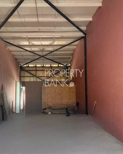 Arriendo locales cerca de metro Rodrigo de Araya (178705)