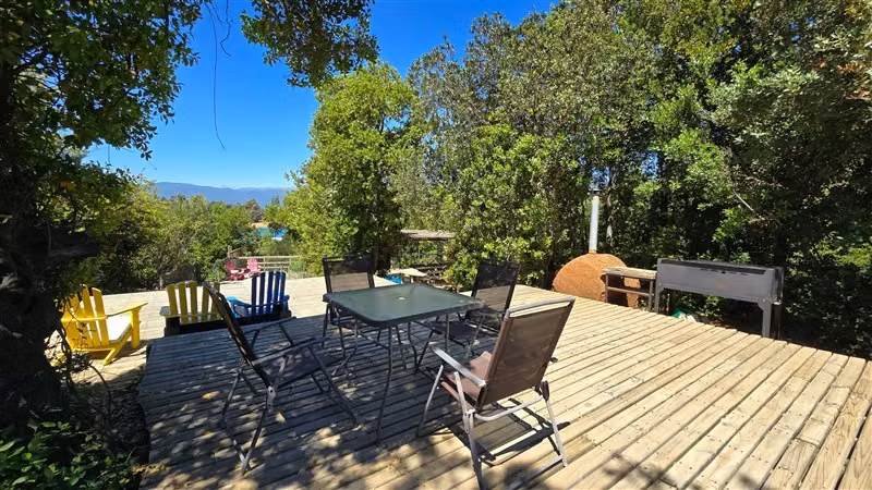 Arriendo casa de 3D 2B frente al lago Colbún cond. cerrado.