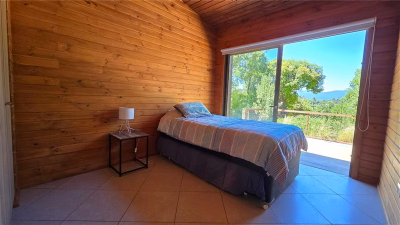 Arriendo casa de 3D 2B frente al lago Colbún cond. cerrado.