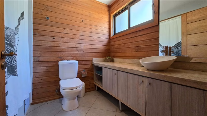 Arriendo casa de 3D 2B frente al lago Colbún cond. cerrado.