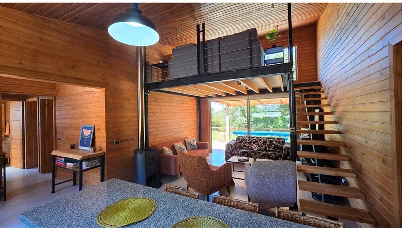 Arriendo casa de 3D 2B frente al lago Colbún cond. cerrado.