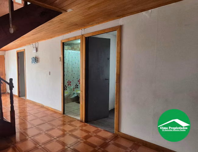 Gran Oportunidad: Casa 7 Dormitorios, Precio Inigualable en Coronel