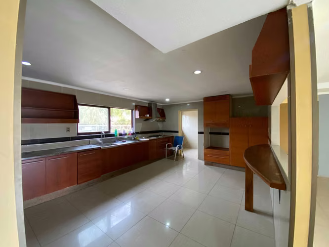 Arriendo Casa en Parcela 2.000 m² | 4 Dormitorio (178706)