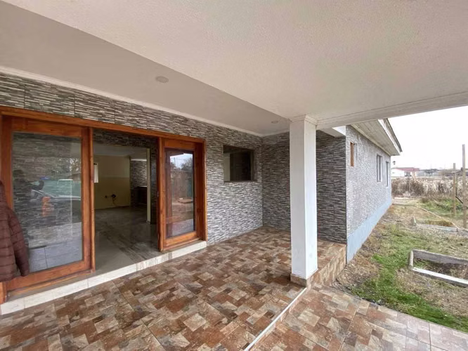 Arriendo Casa en Parcela 2.000 m² | 4 Dormitorio (178706)