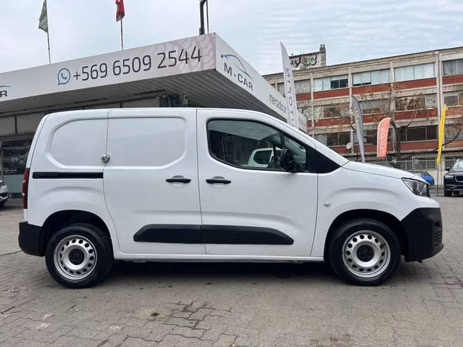 PEUGEOT PARTNER PARTNER L1 BLUEHDI 100 - 2023 | 371