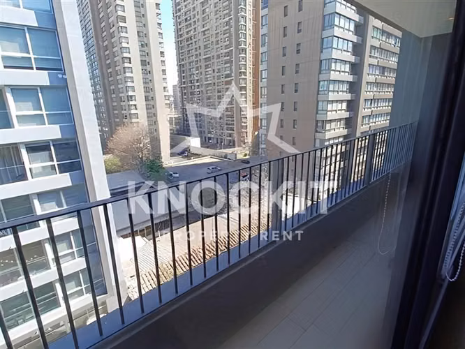 Arriendo Depto con Balcón de 1D1B en Tocornal 652 Santiago