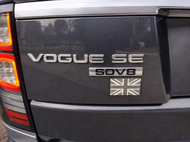 LAND ROVER RANGE ROVER VOGUE AWD 4.4 AUT - 2017 | 2947