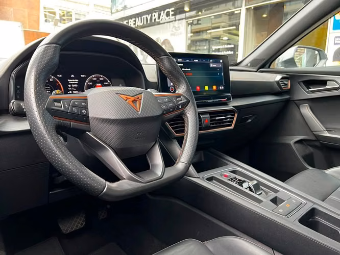 CUPRA FORMENTOR 2.0 TSI DSG 7 - 2025 | 409 - Imagen 9