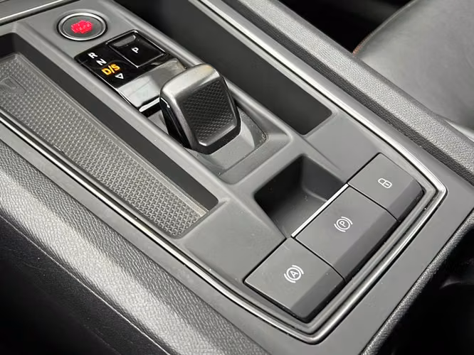 CUPRA FORMENTOR 2.0 TSI DSG 7 - 2025 | 409 - Imagen 19