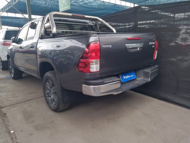 Toyota Hilux 2.4 SR DIESEL 4X2 DOB. CAB. MT 4P 2024