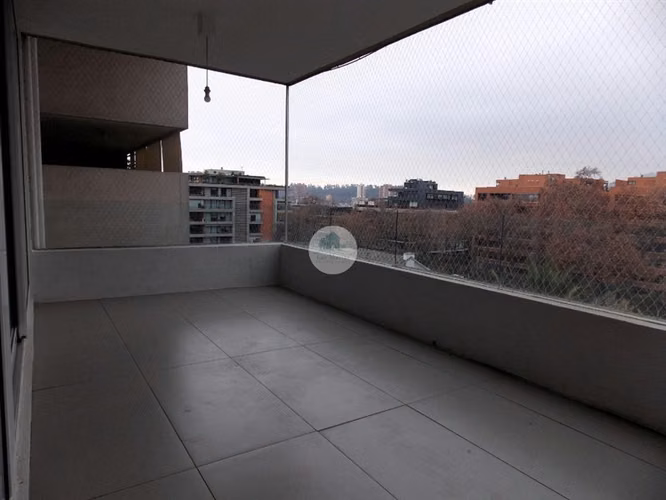 Excelente ubicación! Depto en venta de 2 dorm. en Vitacura