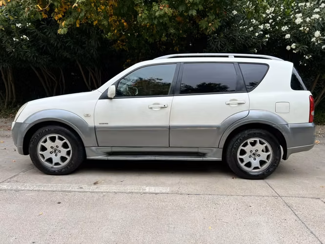 SSANGYONG Rexton 4X4 2.7L DIESEL AUT 2007