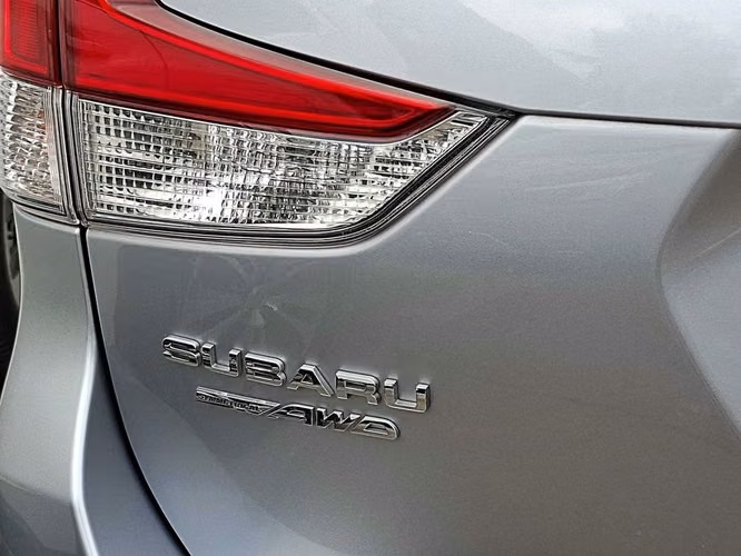 SUBARU FORESTER 2025