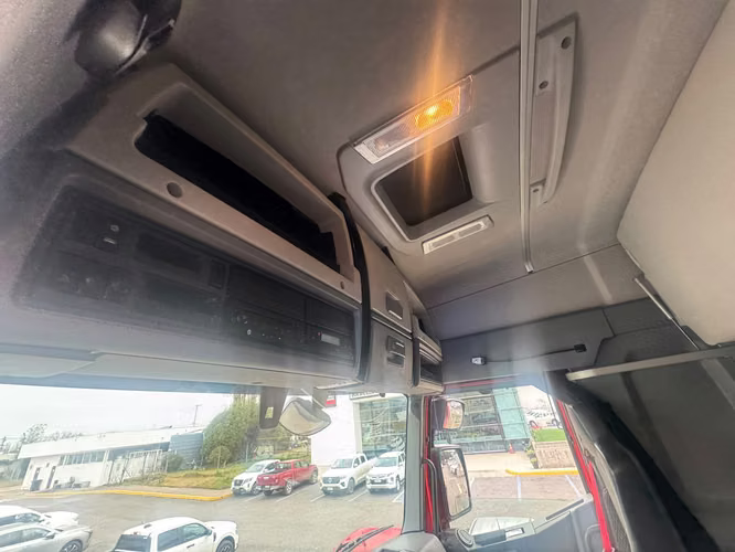 Tracto camion Renault Modelo C520 6x4