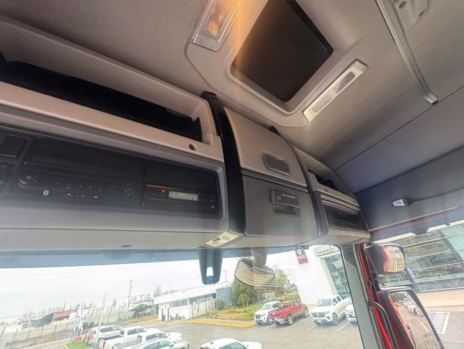 Tracto camion Renault Modelo C520 6x4