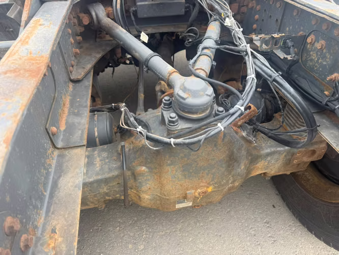Tracto camion Renault Modelo C520 6x4