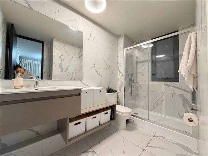 Departamento en venta de 2 dorm. en Vitacura