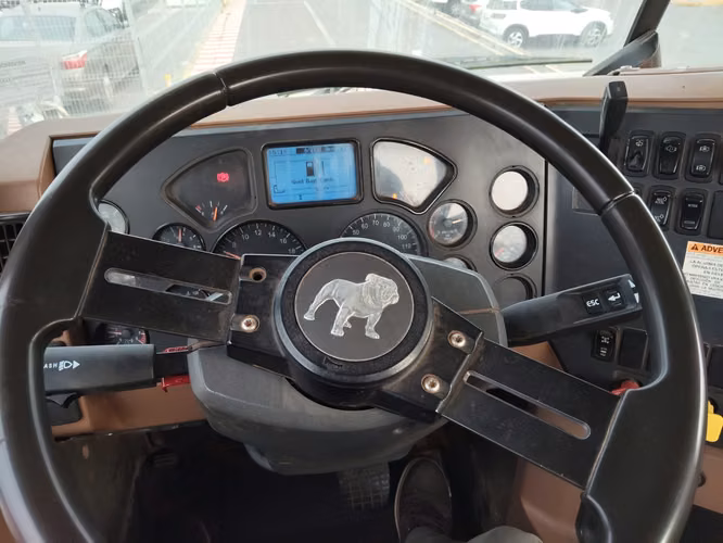 CAMION GU813E Granite   6X4