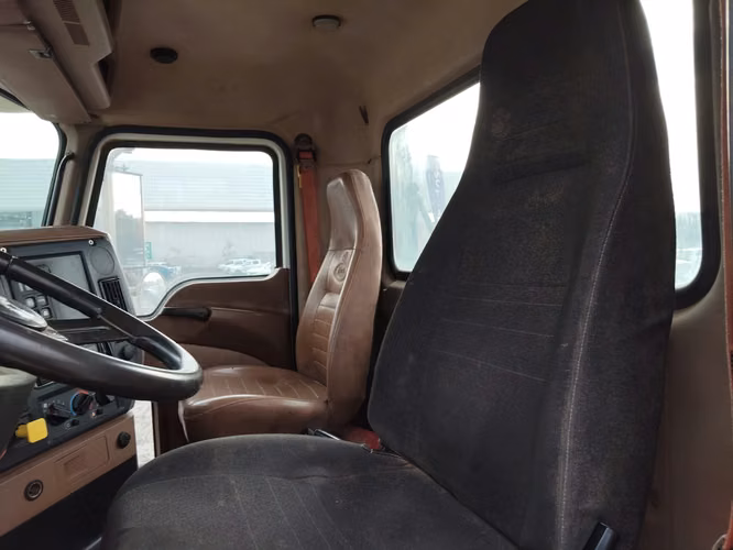 CAMION GU813E Granite   6X4