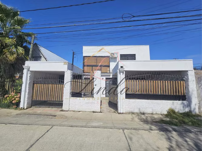 Amplia Casa 5D 4B con 2 Estacionamientos (178646) - Imagen 25