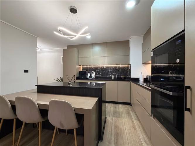 Departamento en venta de 2 dorm. en Vitacura