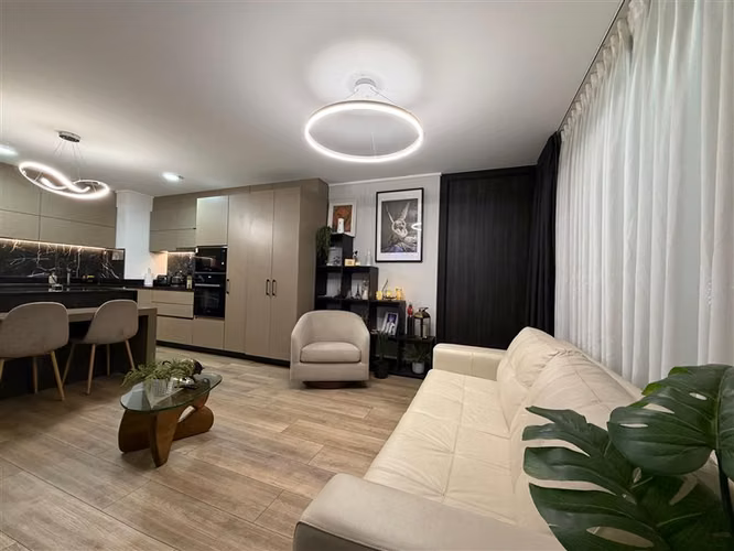 Departamento en arriendo de 2 dorm. en Vitacura