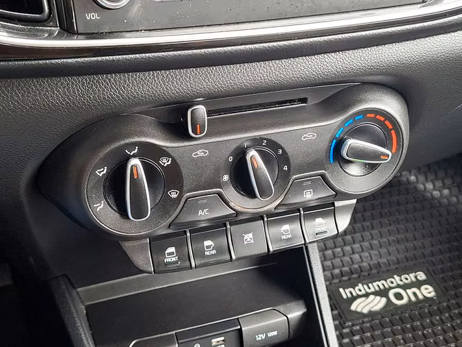 KIA SOLUTO 2024