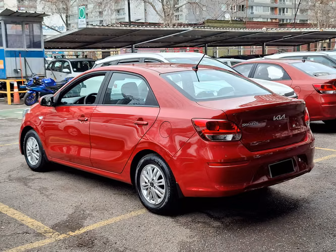 KIA SOLUTO 2024