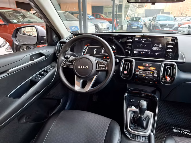 KIA SONET 2024