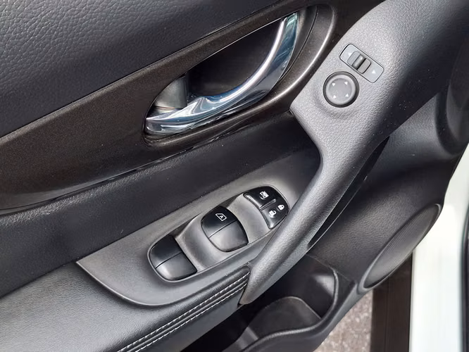 NISSAN X-TRAIL 2022