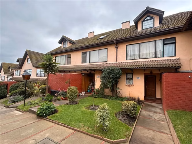 Casa en venta en Anabaena jardín del Mar.