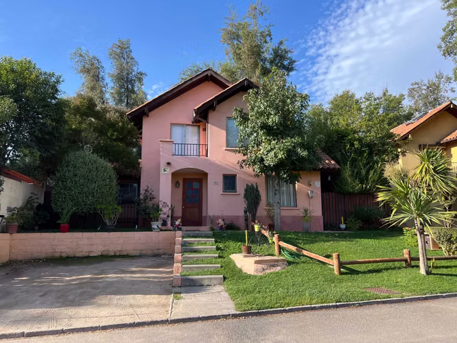 Moderna Vivienda con Luminosos Espacios (178731)