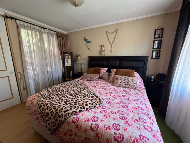 Amplia Casa con Excelente Conectividad (178731)