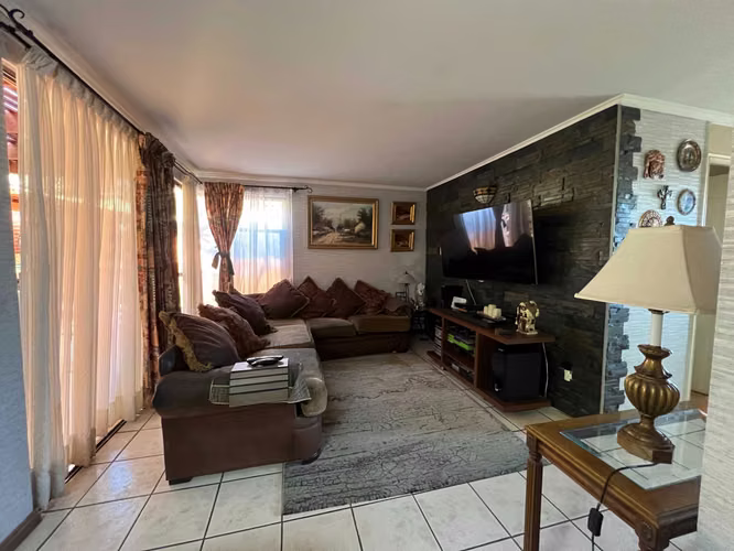 Oportunidad de Inversión en Zona Residencial (178731)
