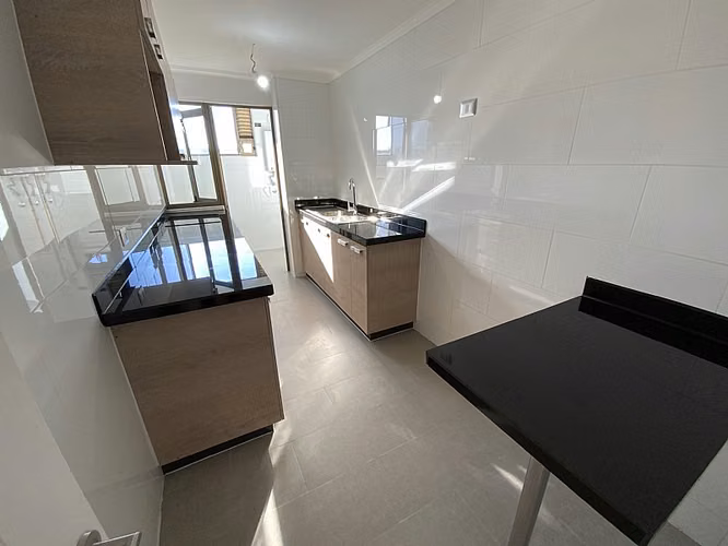 AMPLIO Y ELEGANTE DPTO, SECTOR RESIDENCIAL