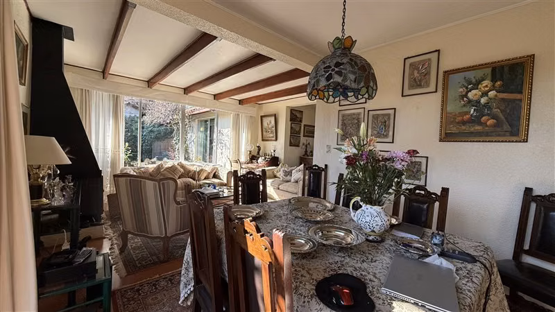 Casa en venta de 3 dorm. en La Reina