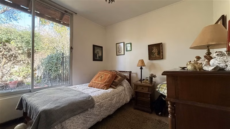 Casa en venta de 3 dorm. en La Reina