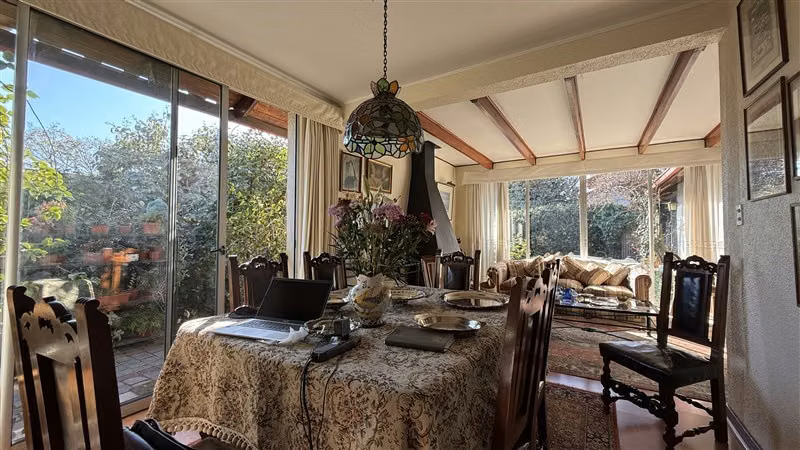 Casa en venta de 3 dorm. en La Reina