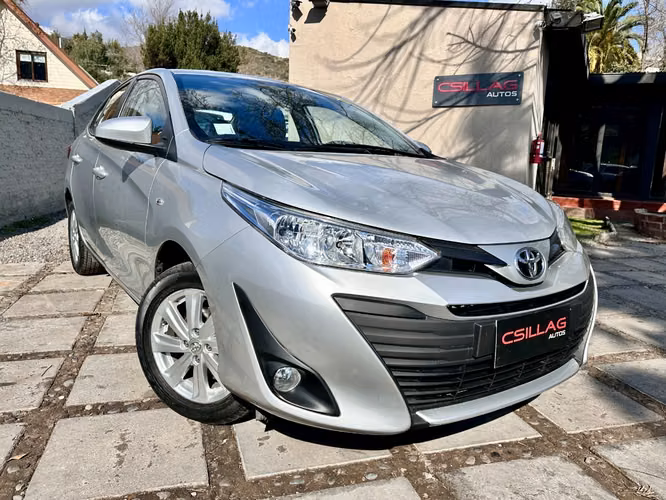 TOYOTA YARIS GLI CVT 1.5 AUTOMATICO  2020