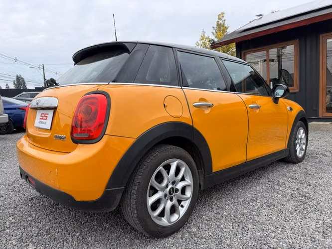 MINI COOPER F55 COOPER 1.5 6MT  2015