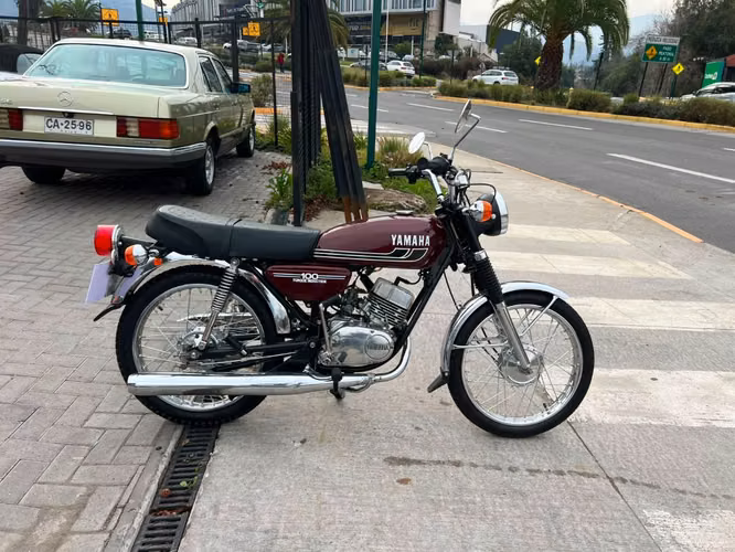 YAMAHA RS100  1975